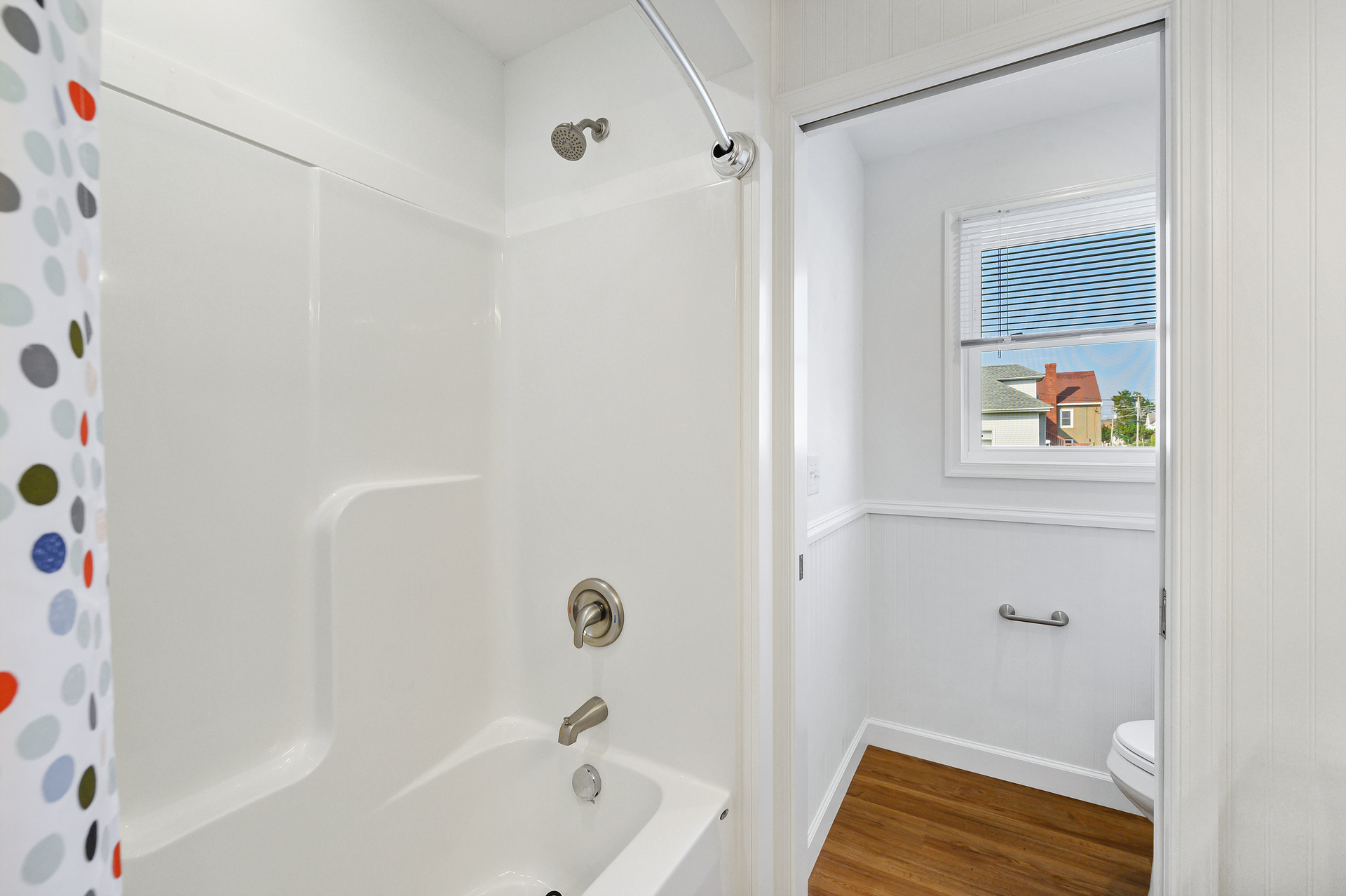 Full Bath 1 has Tub/Shower Combo.