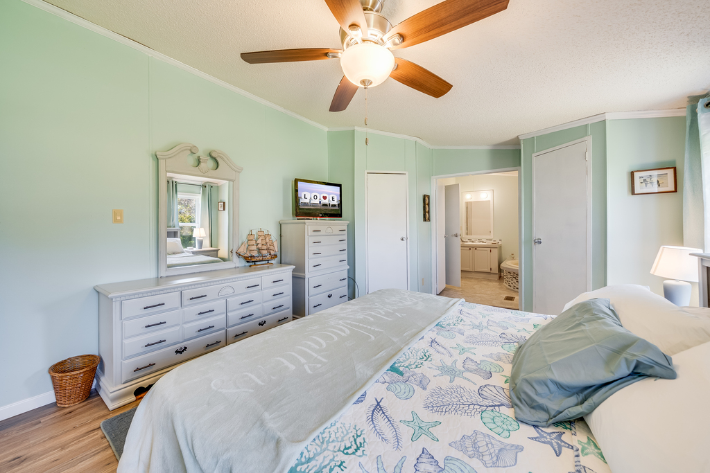 Flat Screen Smart TV and lots of storage.