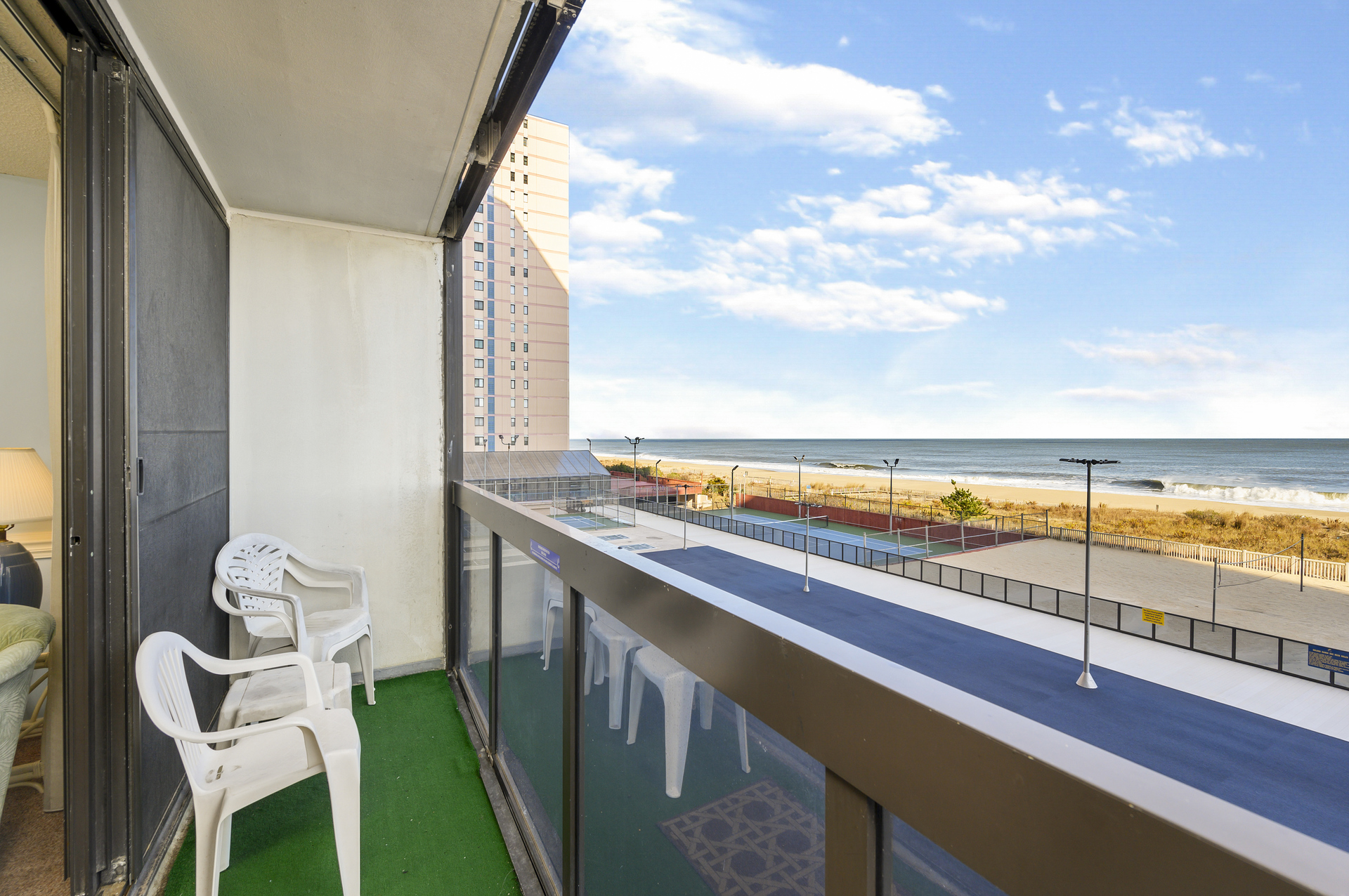 Mere footsteps until your toes are in the sand!