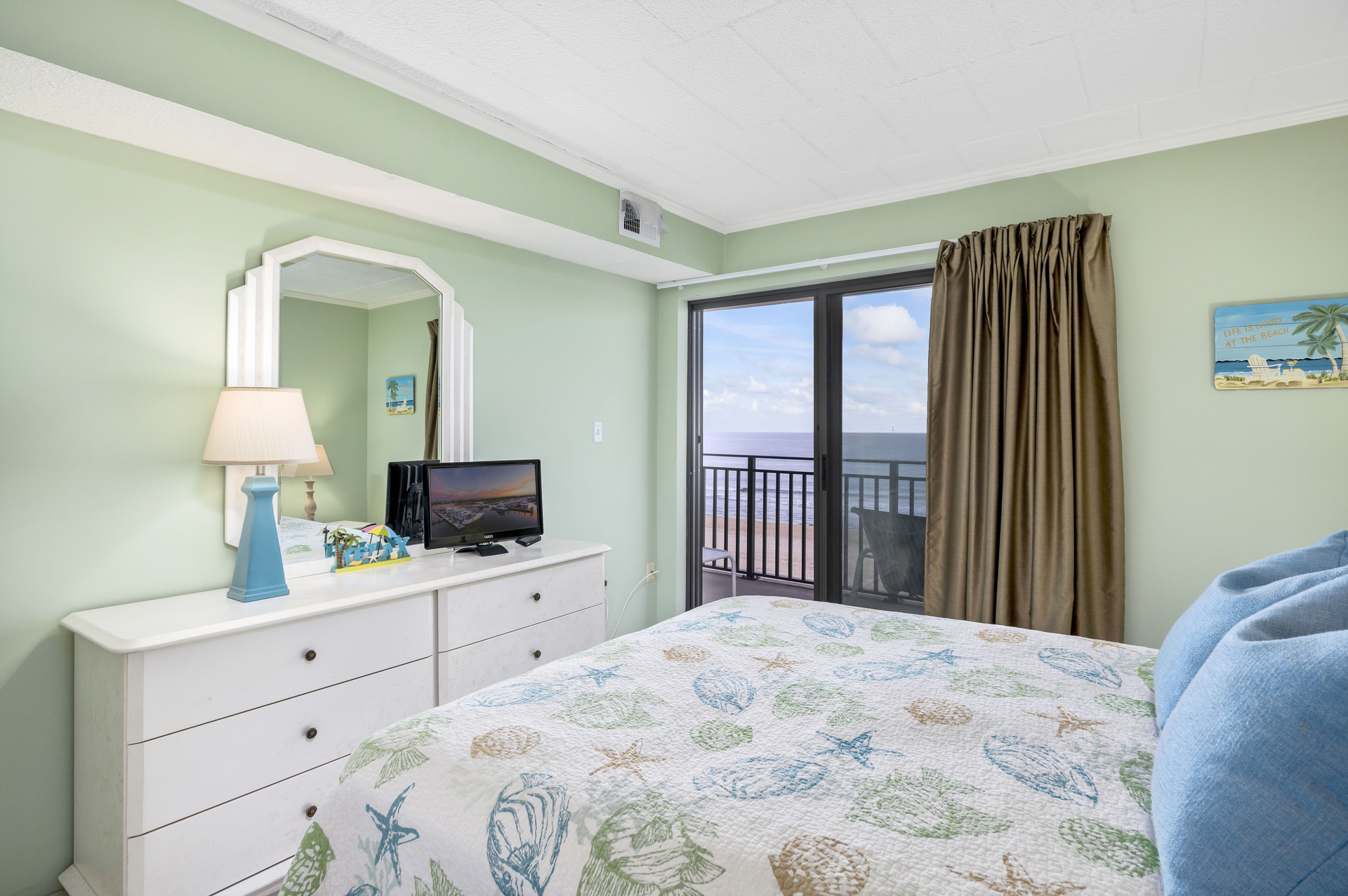 You'll be lounging in luxury with Oceanfront Views & Flat Screen TV!
