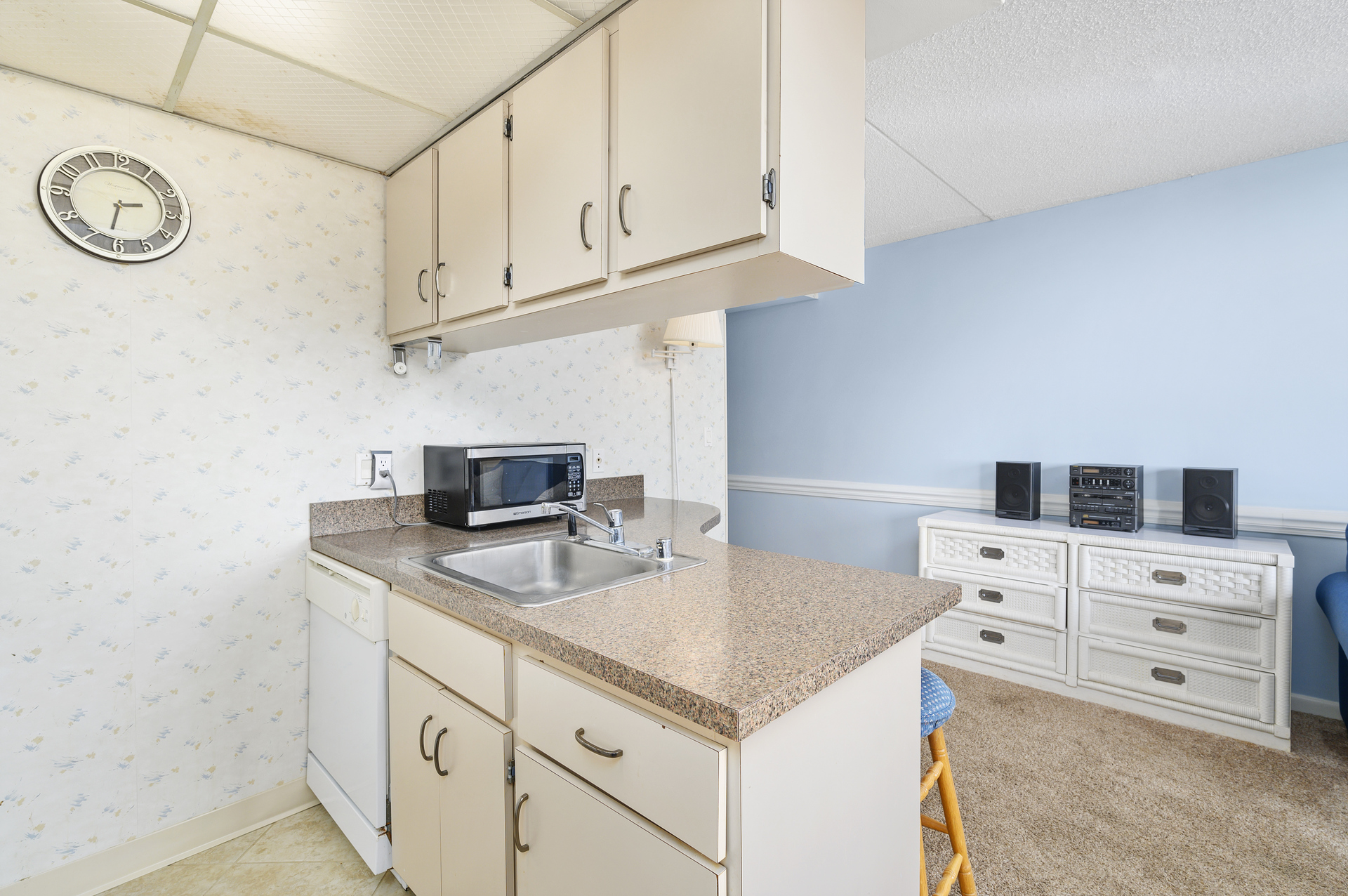 The Kitchen is sure to be the Heart of your Vacation!