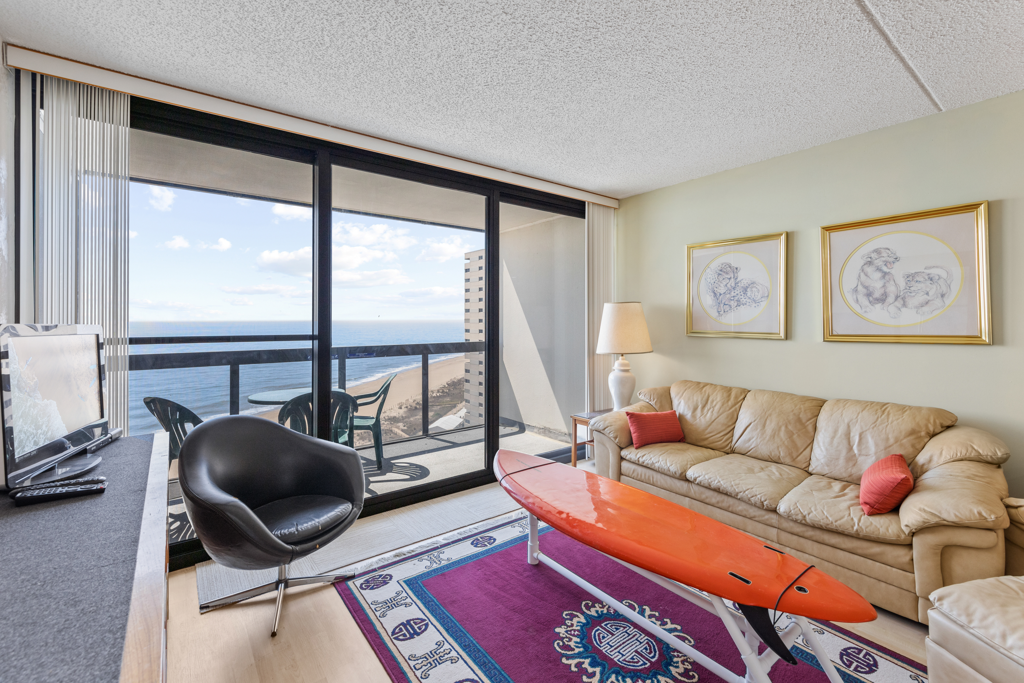 Awesome ocean views right from the couch.