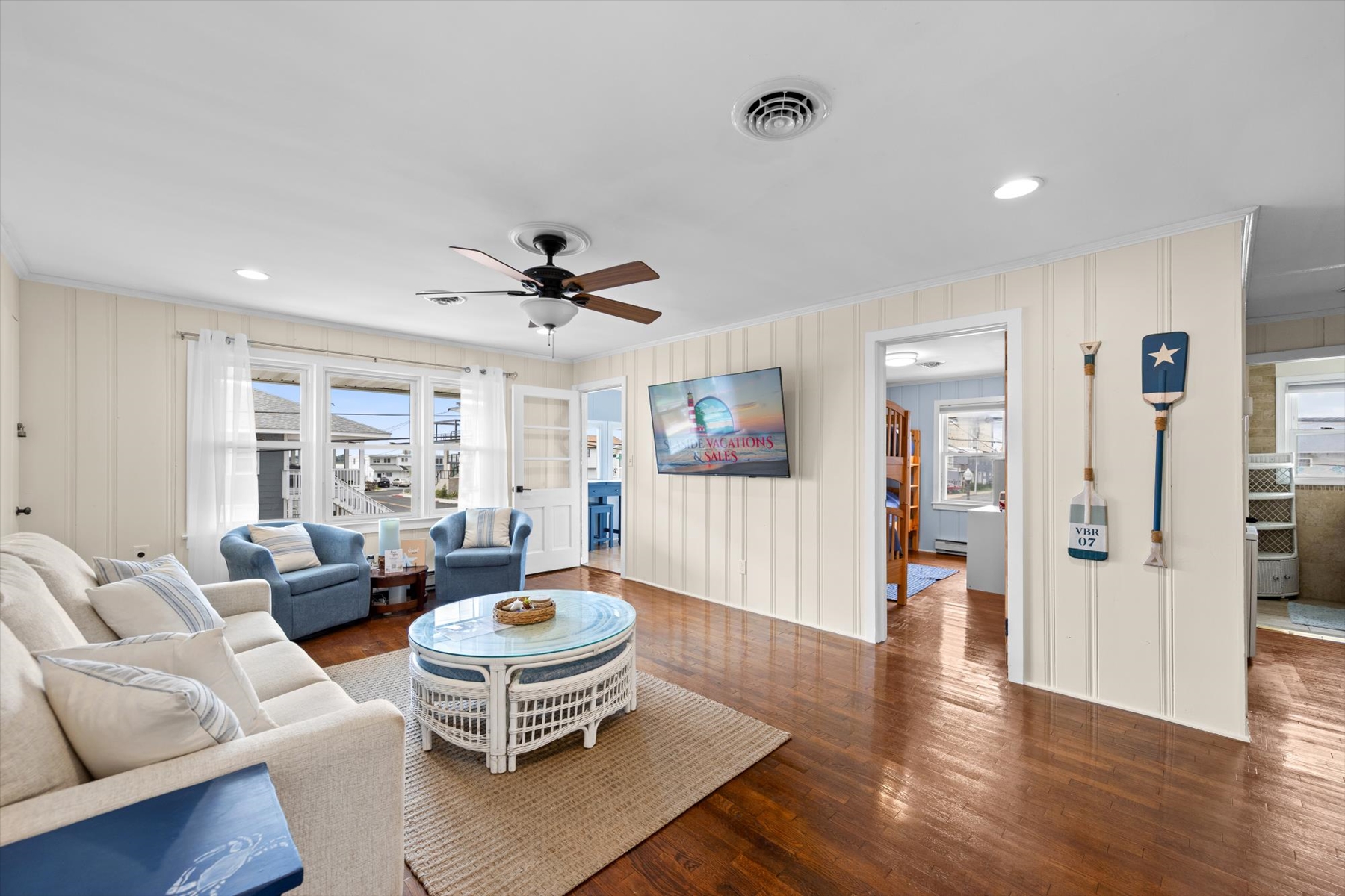 04-808 St Louis Ave #3-4