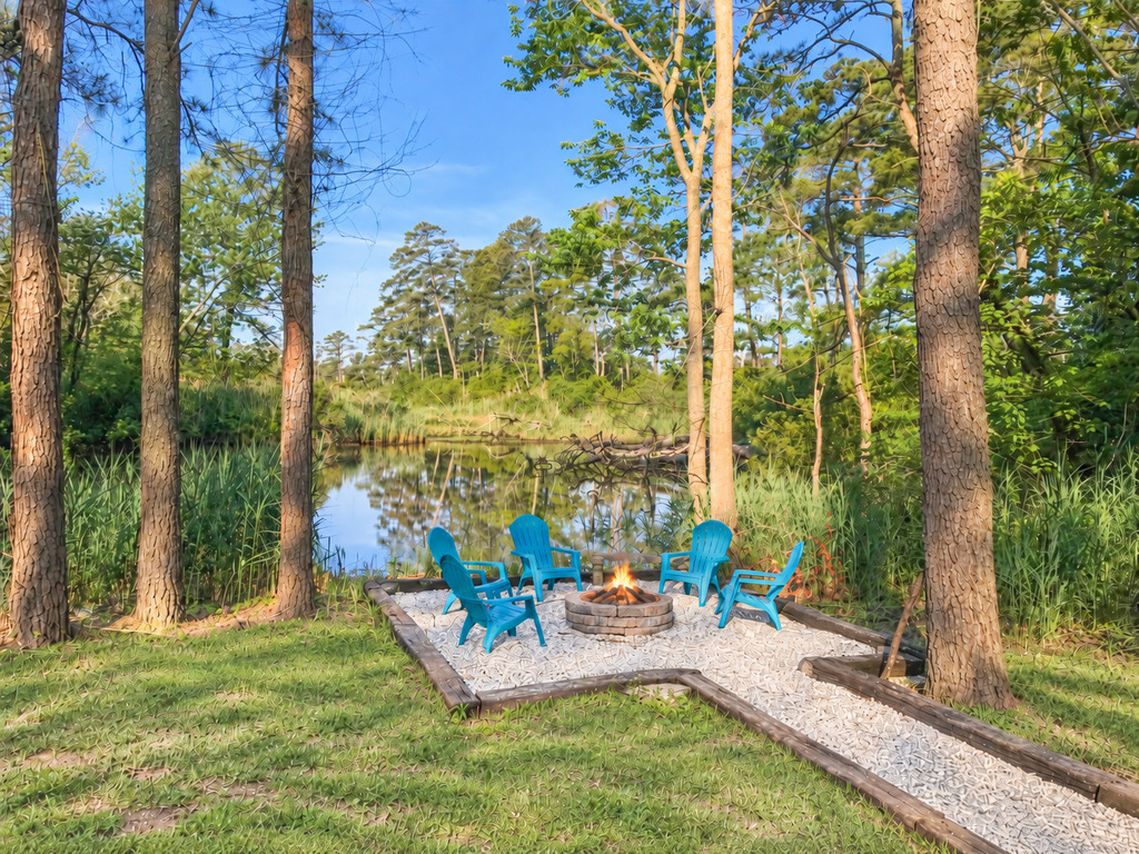 End your evenings with stunning views