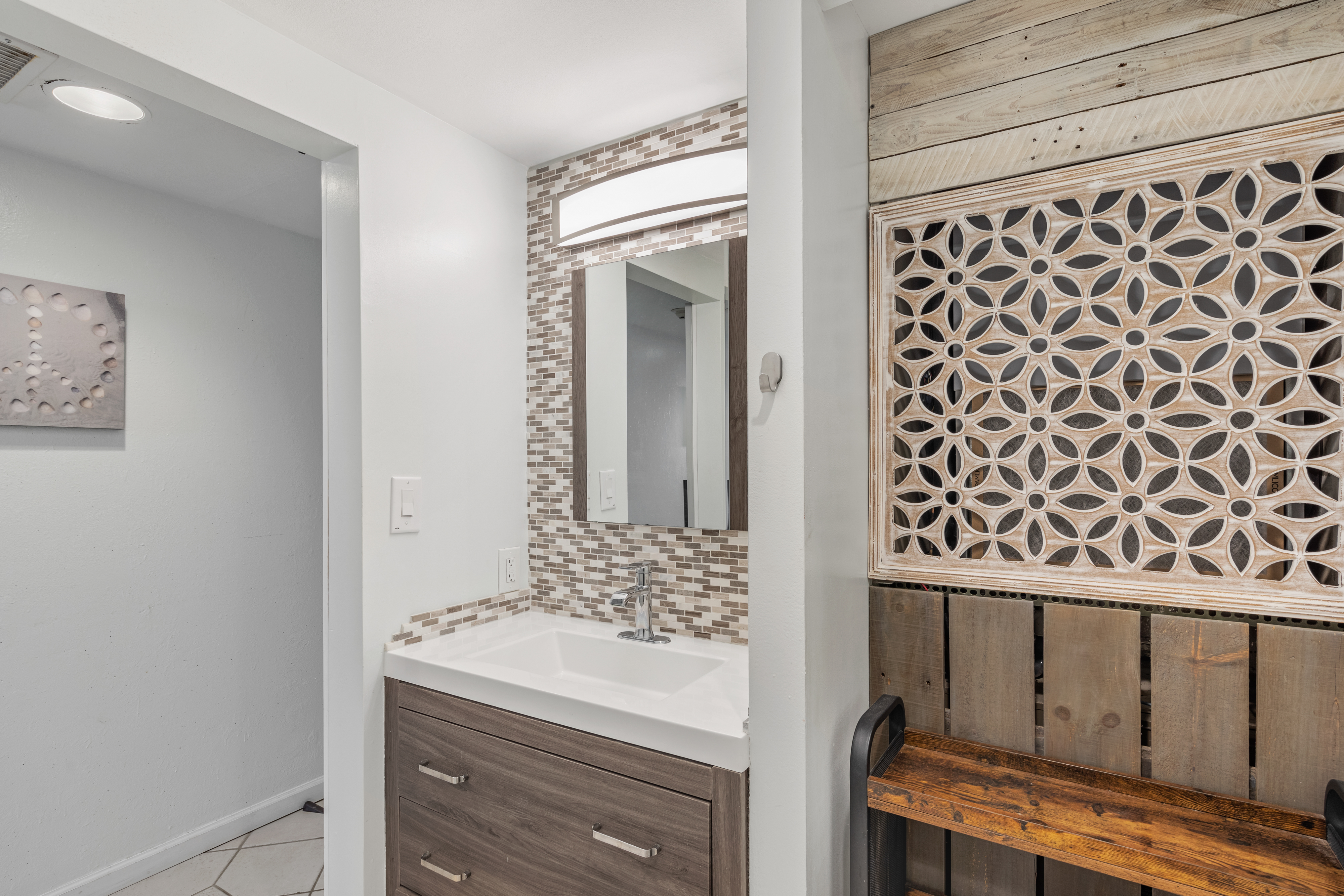 The Full Shared Bath is conveniently located in the Entry Hall.