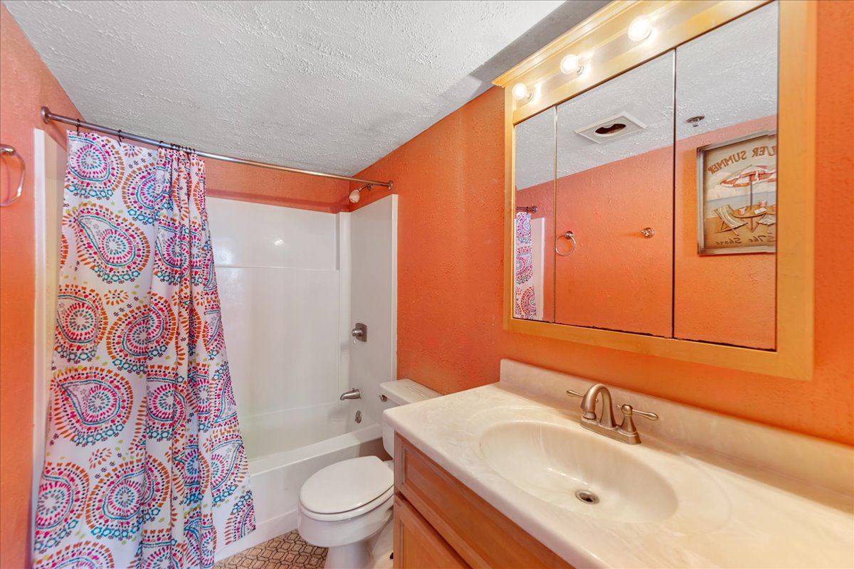 The Primary Bath offers a Shower/Tub Combo.