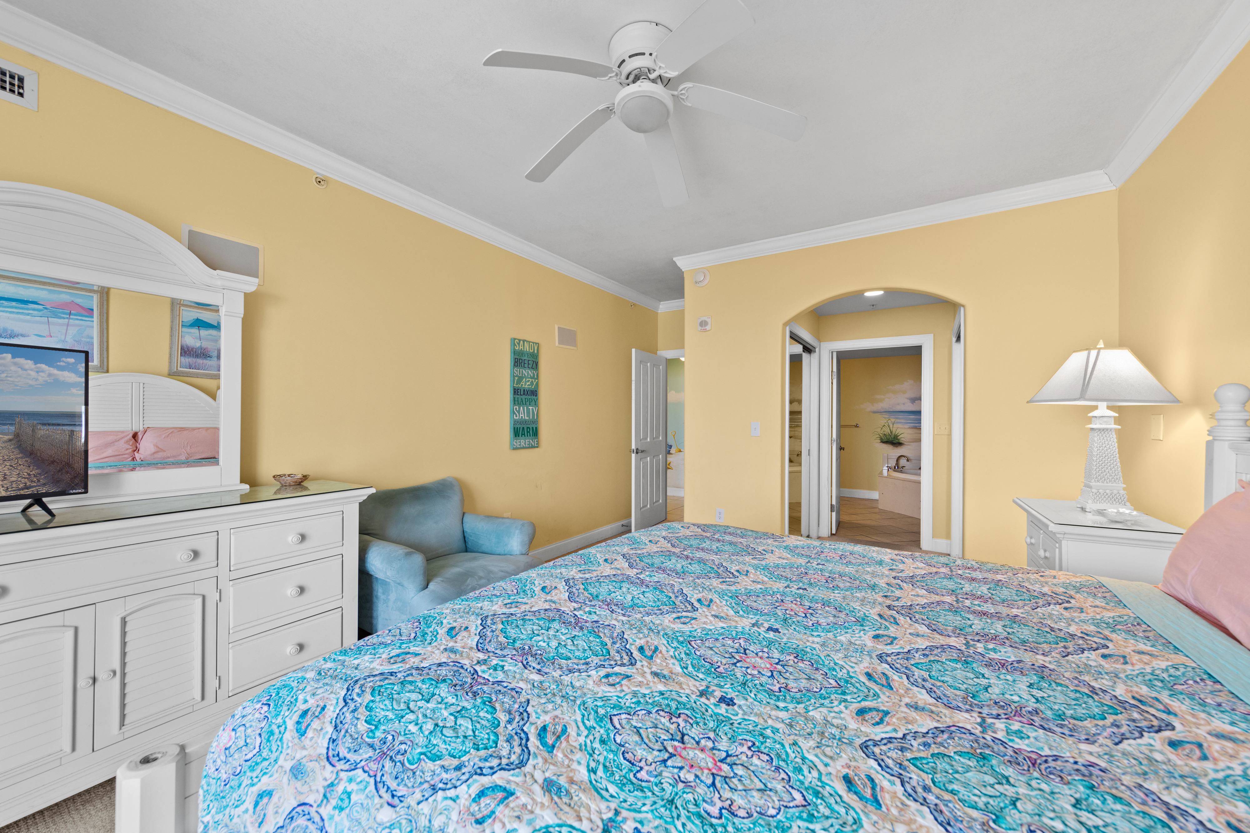 Plenty of storage space with the Large Closets!