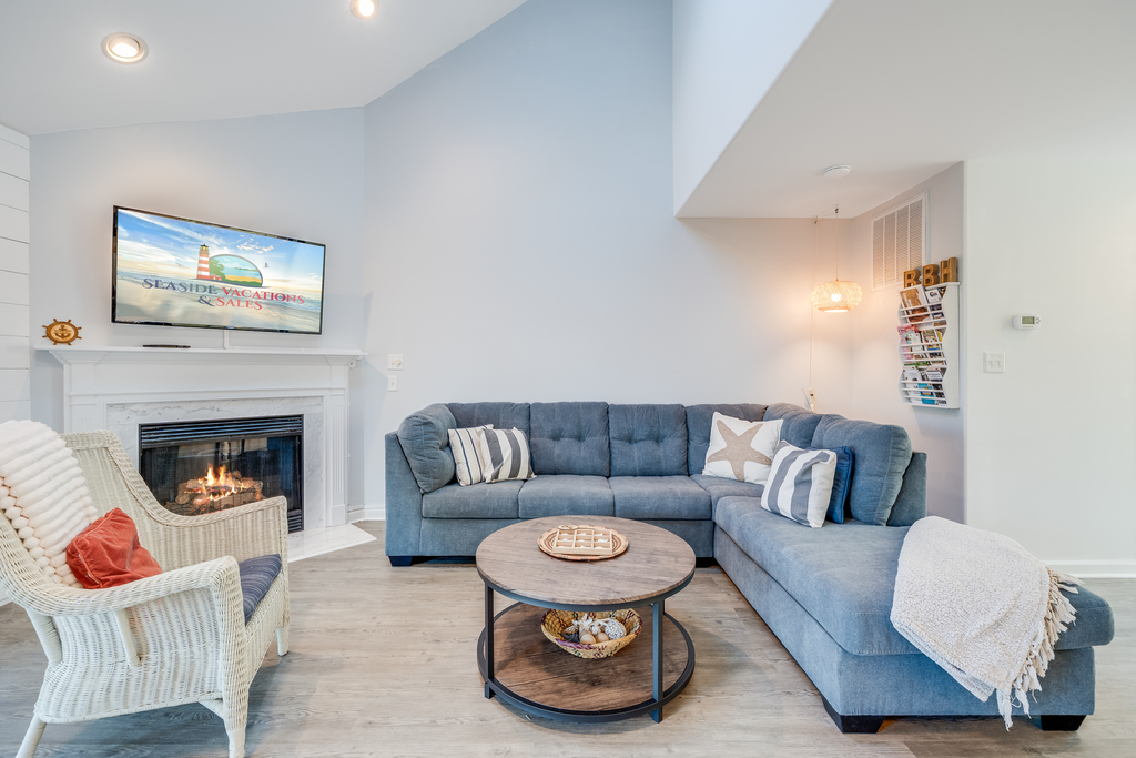 Relax in comfy furnishings after a great day at the beach, and enjoy Flat Screen Smart TV and Free WiFi.