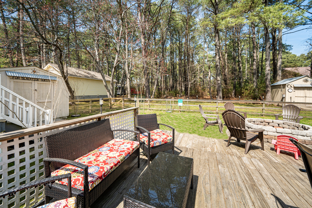 Plenty of seating for the entire family!