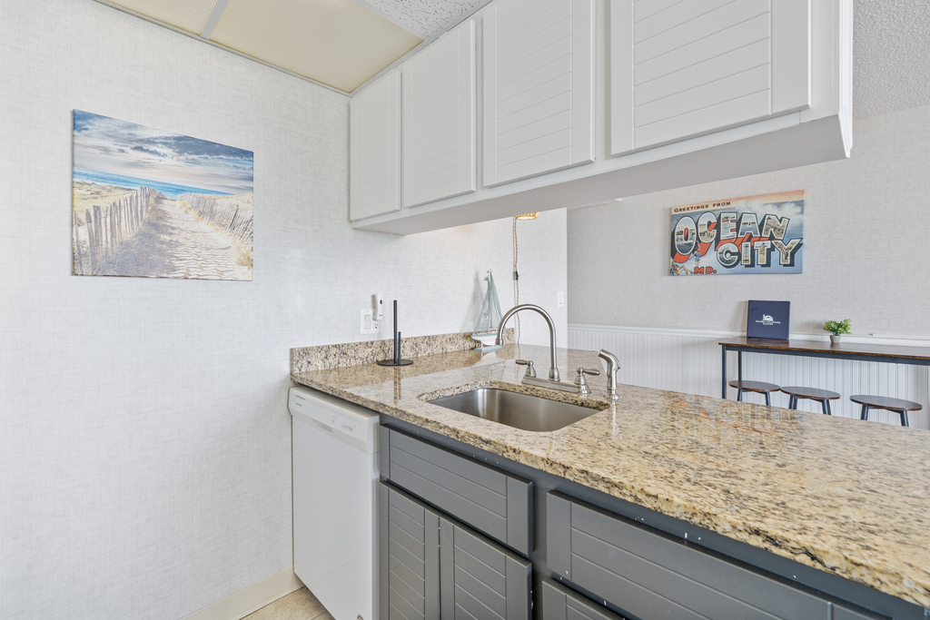 Golden Sands 408 | Photo 11