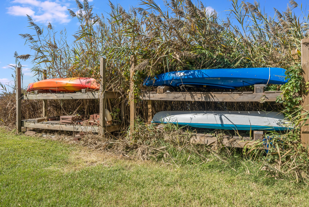The shallow waters around the house are perfect for doing some kayaking - and 3 Kayaks, Paddles, and Life Vests are provided!