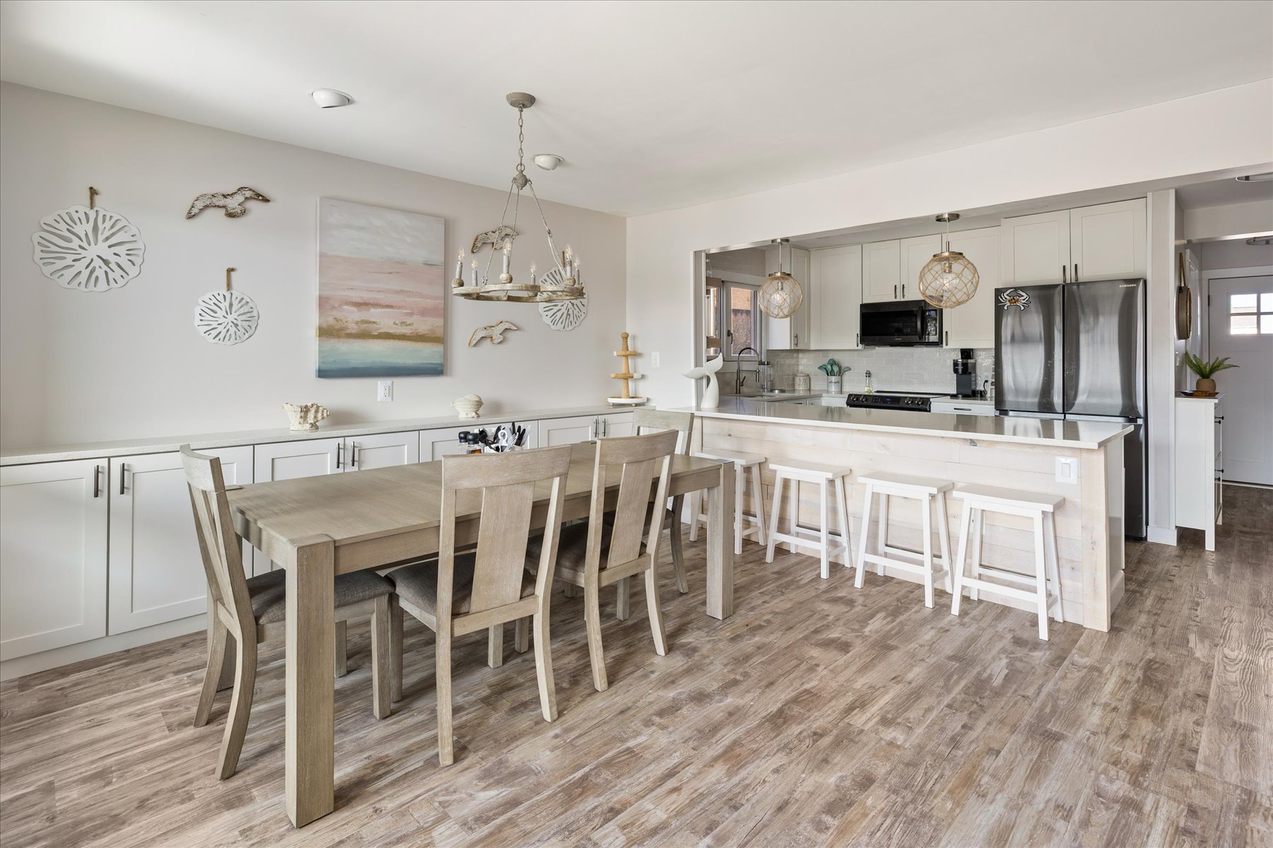 The Open Kitchen Space is perfect for Family Meals.