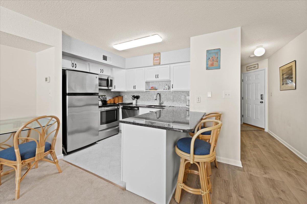 Grab a quick bite before hitting the Beach at the Breakfast Bar.