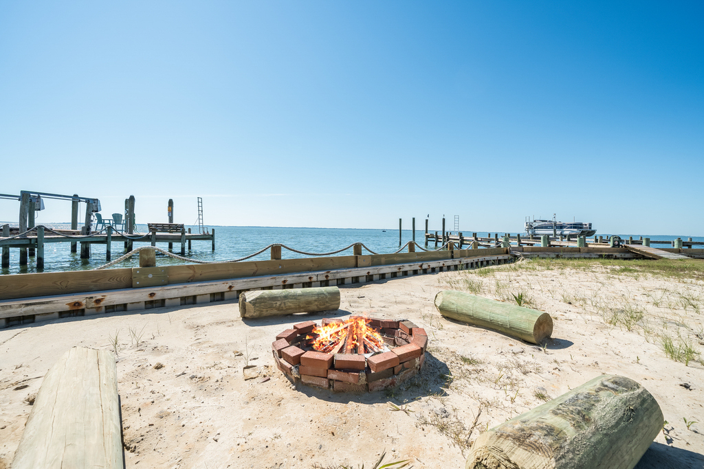 Gather the family around a cozy fire and stargaze at night
