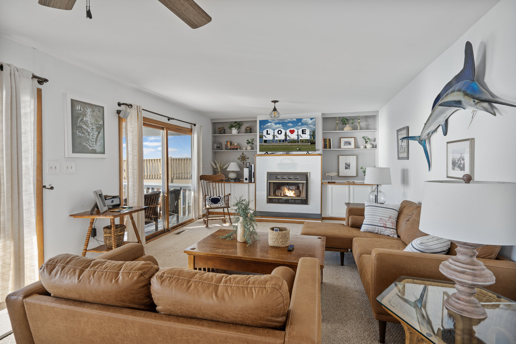 Rich colors & comfortable furniture make this an amazing room to relax in - and again with those views.