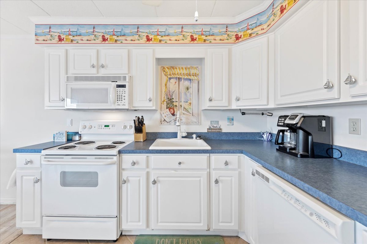 The Kitchen is thoughtfully stocked with everything that you need for Family Meals!