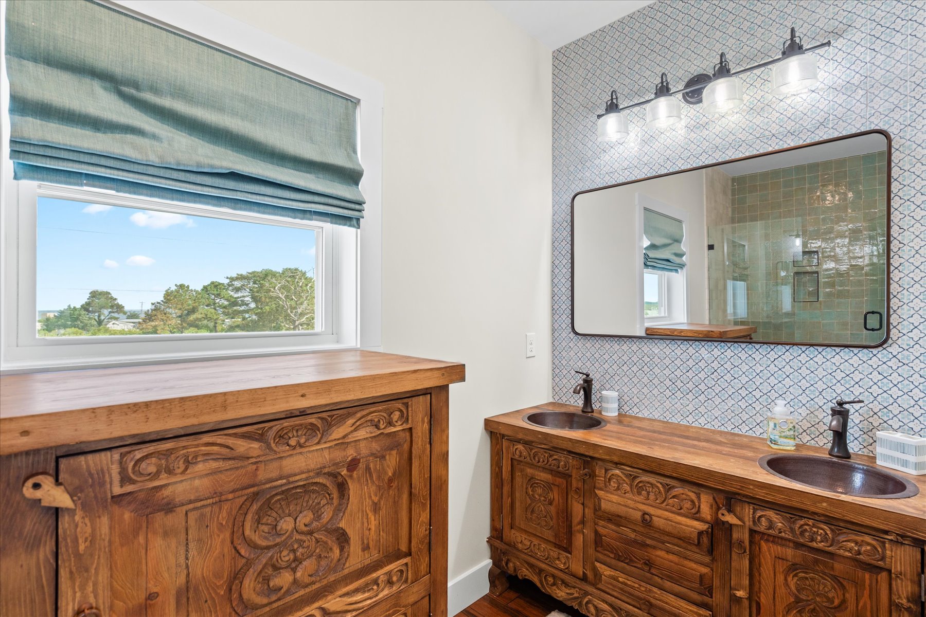 Gorgeous Vanity and Tile Work!