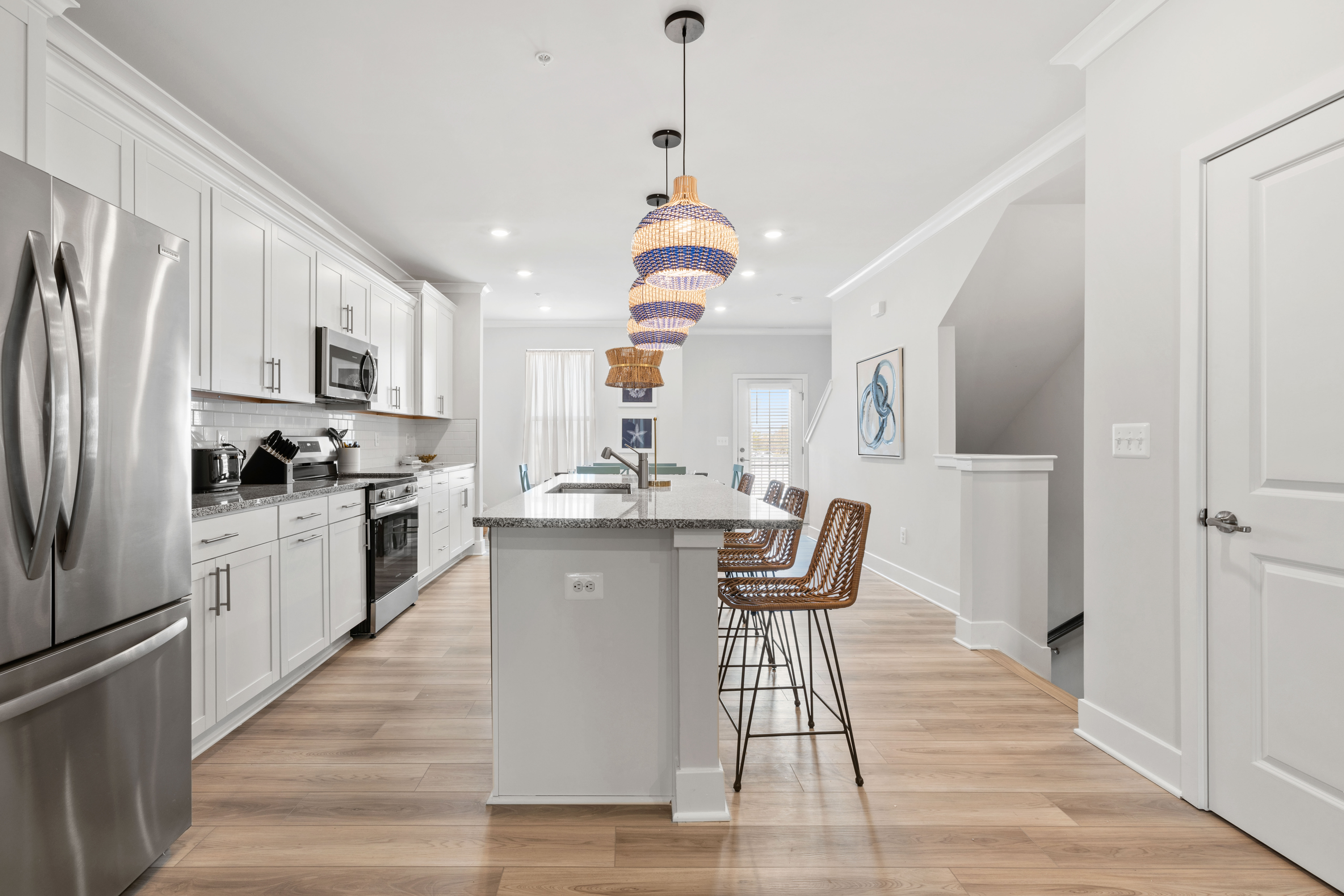 The open concept makes it perfect for all your family to gather.