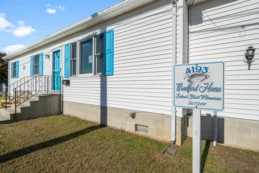 Welcome to Bradford House - Making School Street Memories since 1944!