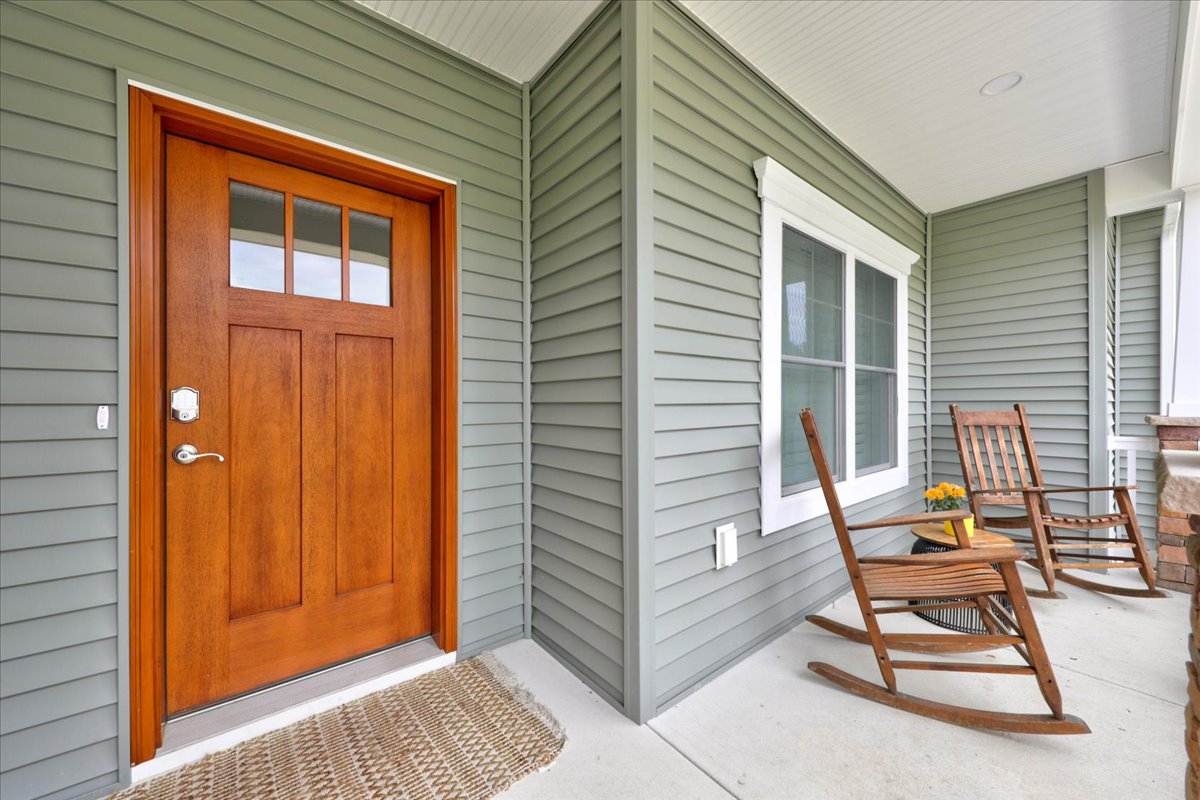 Your home away from home - kick off your Flip Flops and let the fun begin!