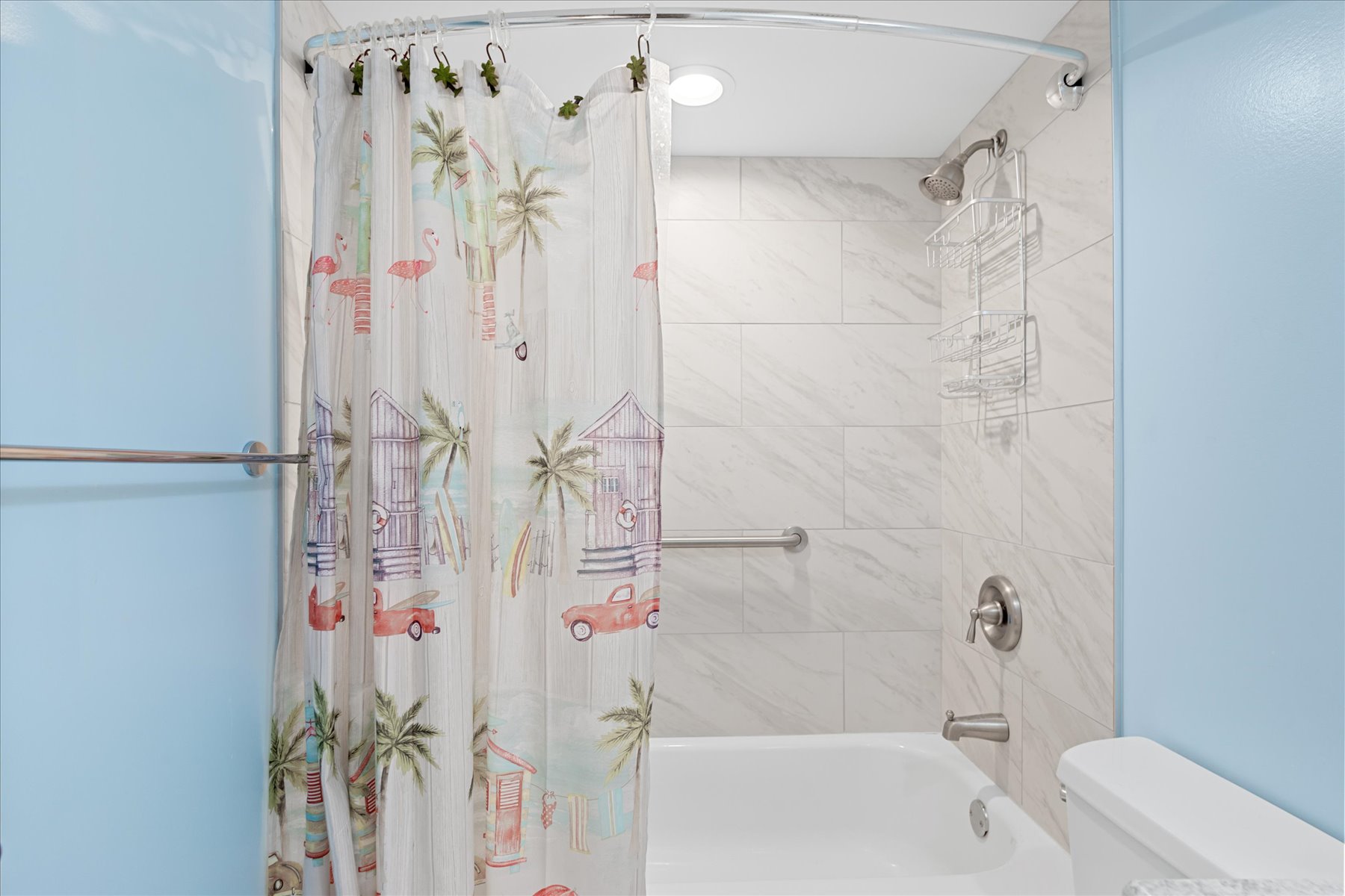 Features a Shower/Tub combo.