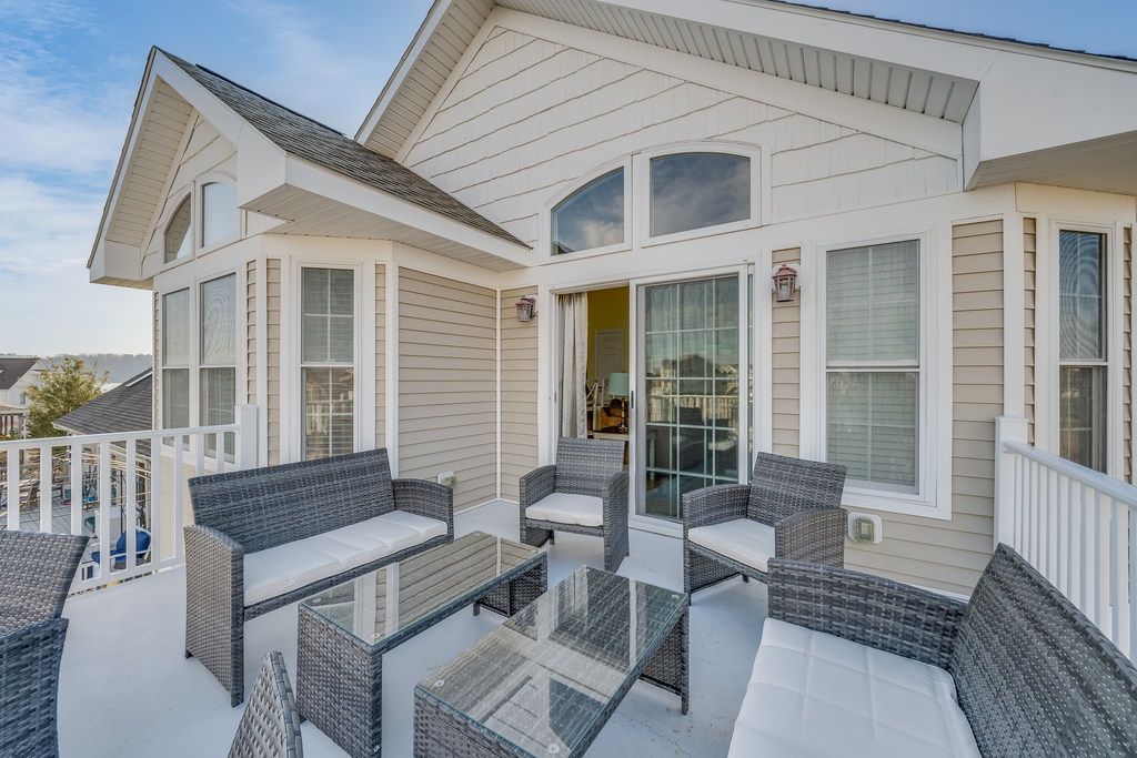 Plenty of seating for the entire family