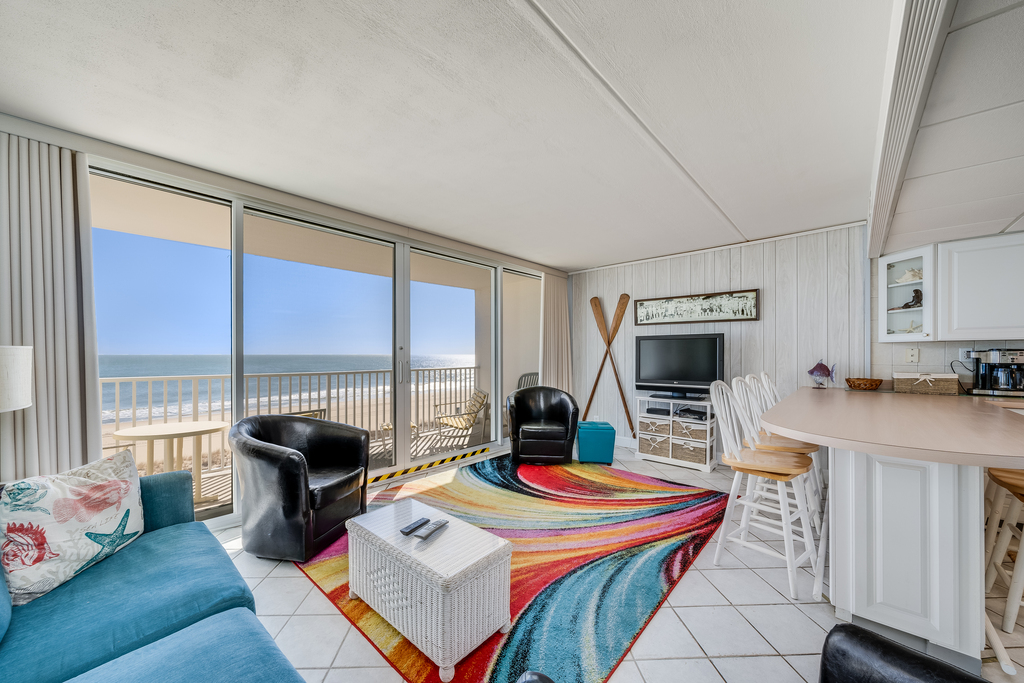 A Lovely 1 Bedroom Ocean Front Condo in the Heart of OCMD!