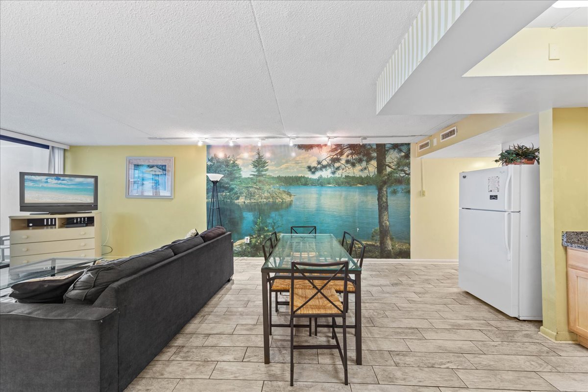 Enjoy a Home Cooked Meal at the Dining Table!