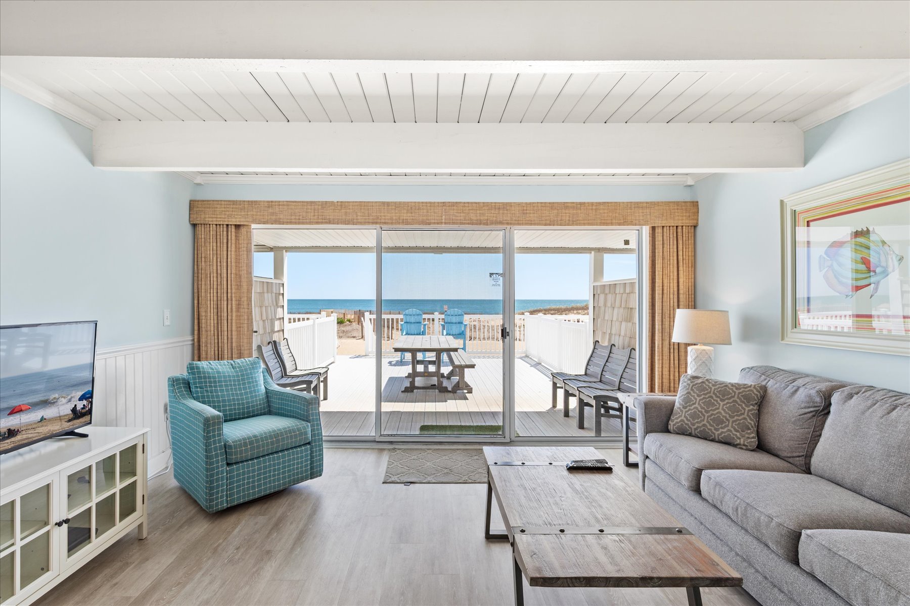 Relax in the Living Area with incredible Views, Free WiFi, & Flat Screen Cable TV.