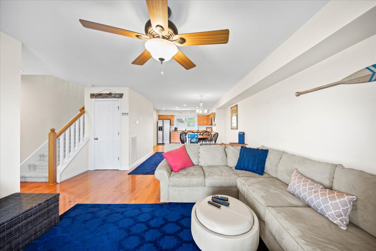 Hardwood Floors and lots of wonderful Natural Light.