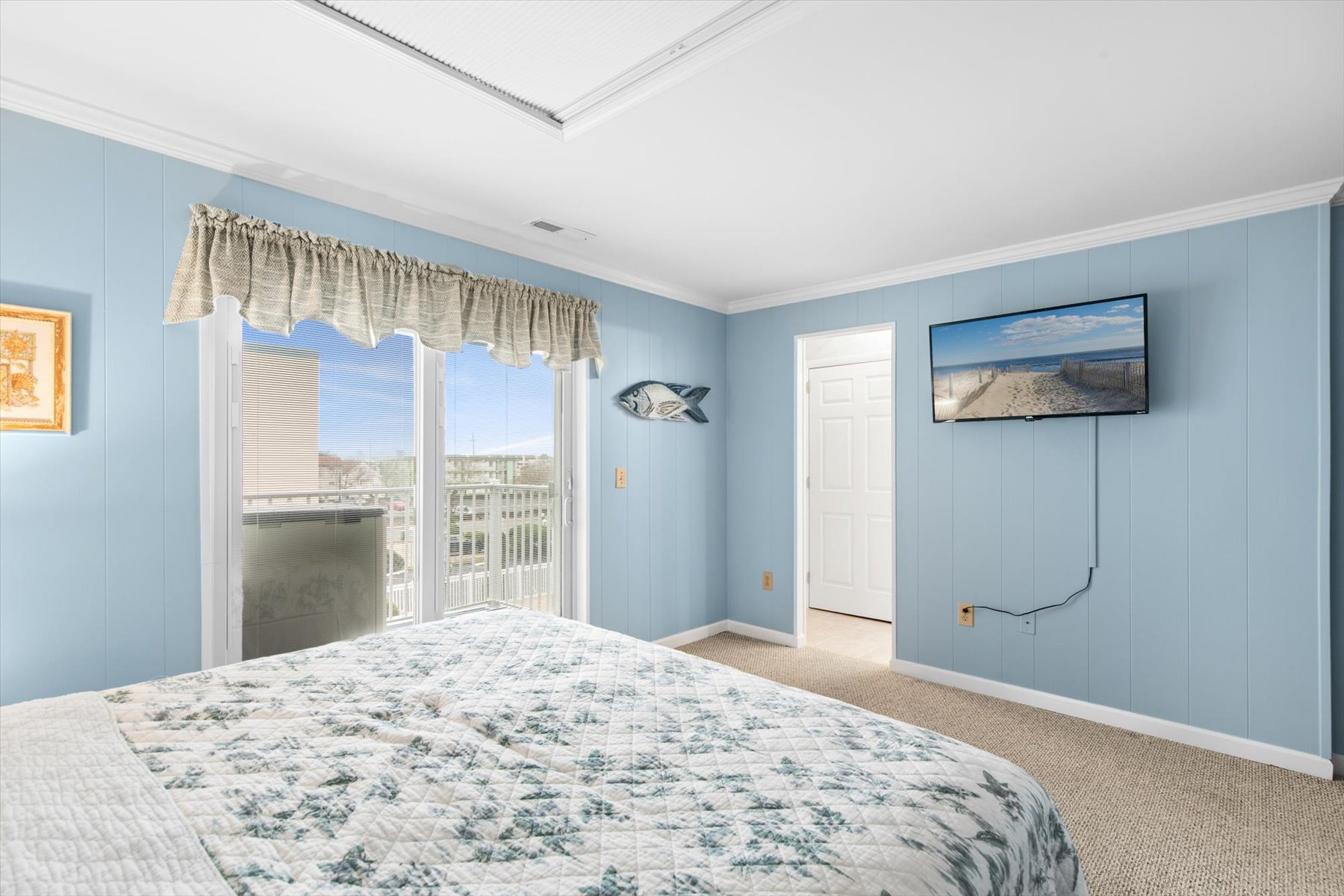 Morning light and sea air at your door!