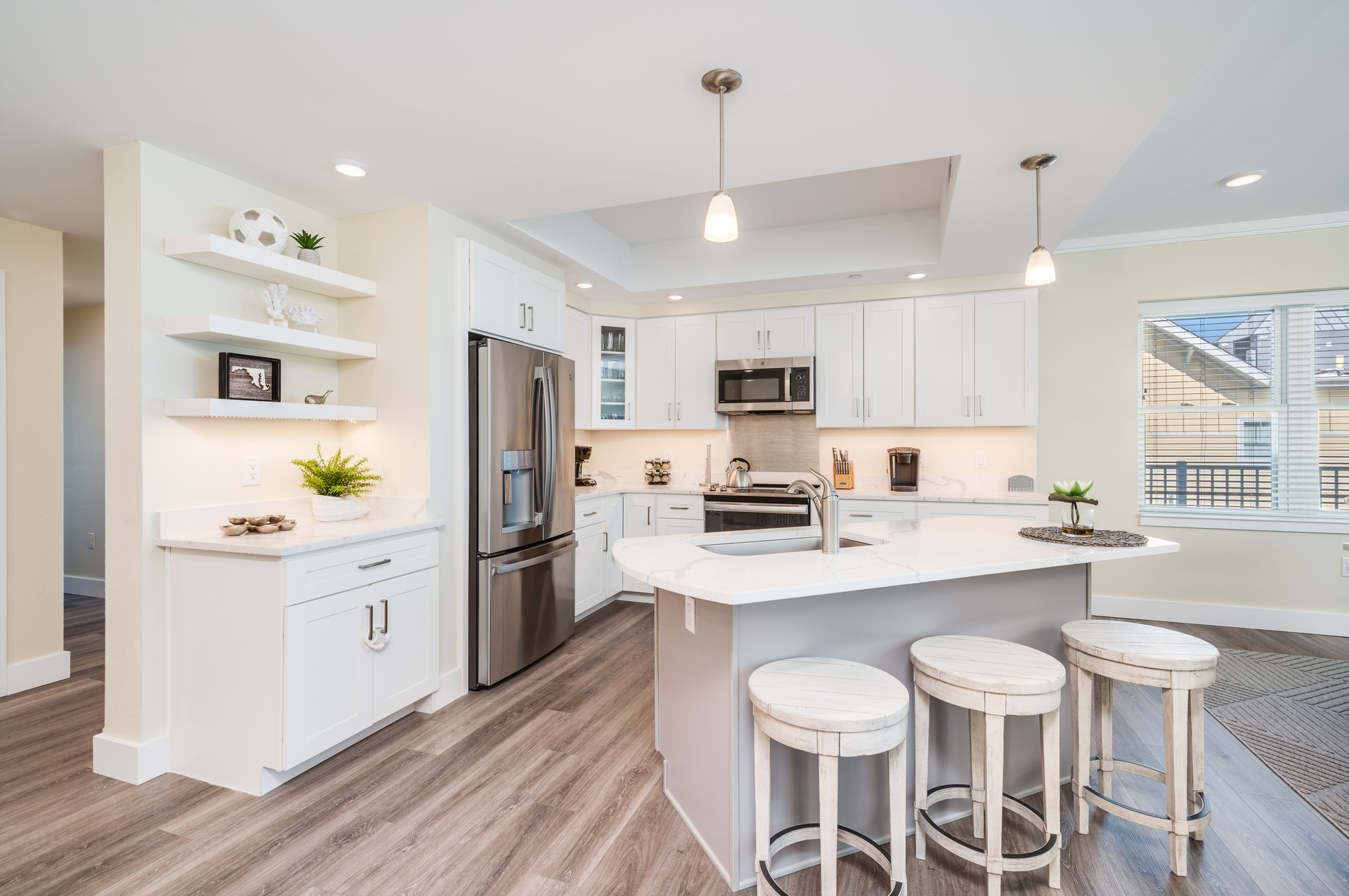 The Chef in your family is guaranteed to fall in love with this spacious kitchen!