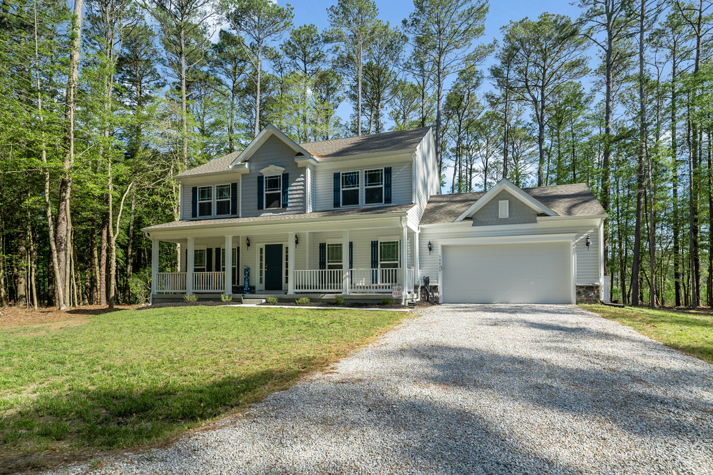 Welcome to Paws and Relax in Captain's Cove Golf and Yacht Club!