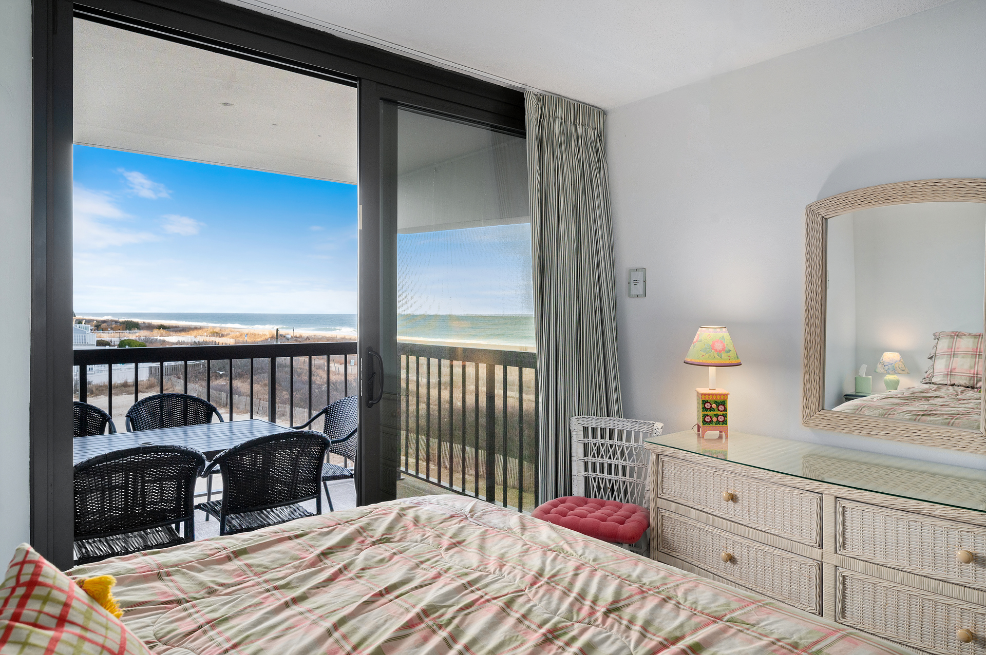 With Private Balcony Access, you can slip out to Stargaze while the rest of your Family slumbers.