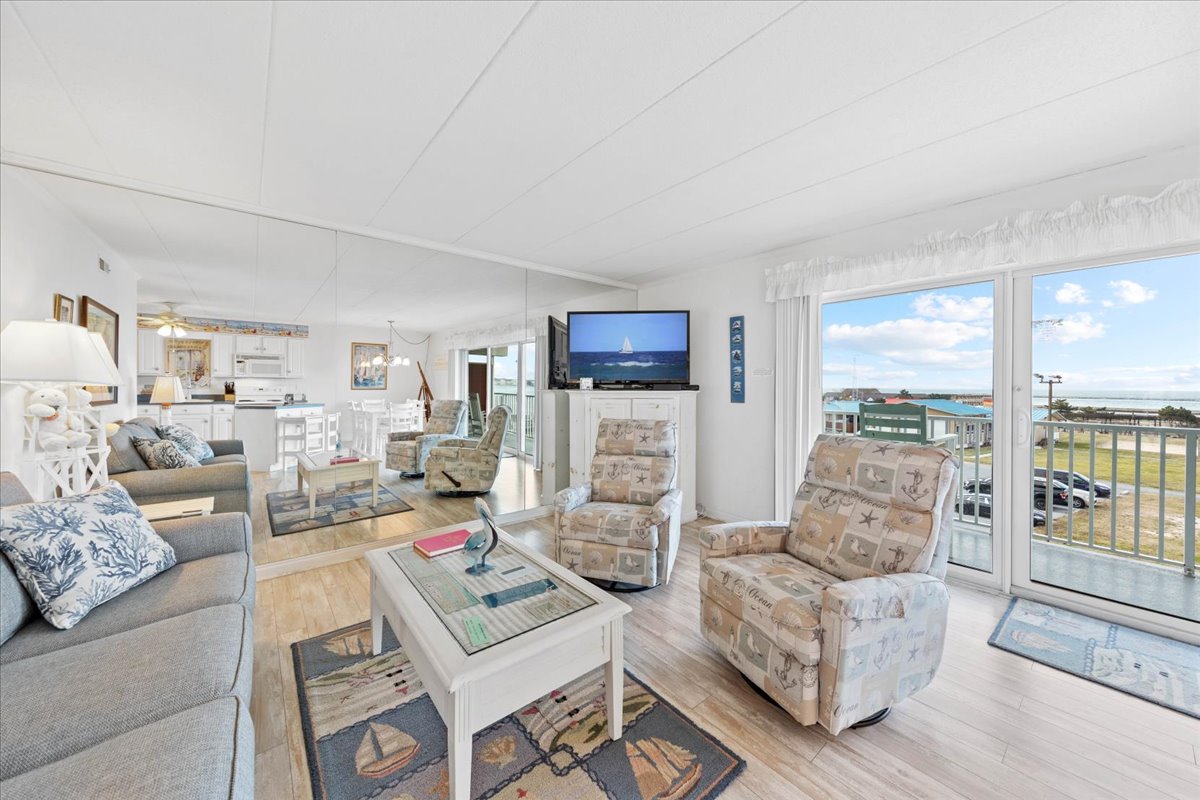 With breath-taking views and an open Living Space, you'll fall in love Bayside!