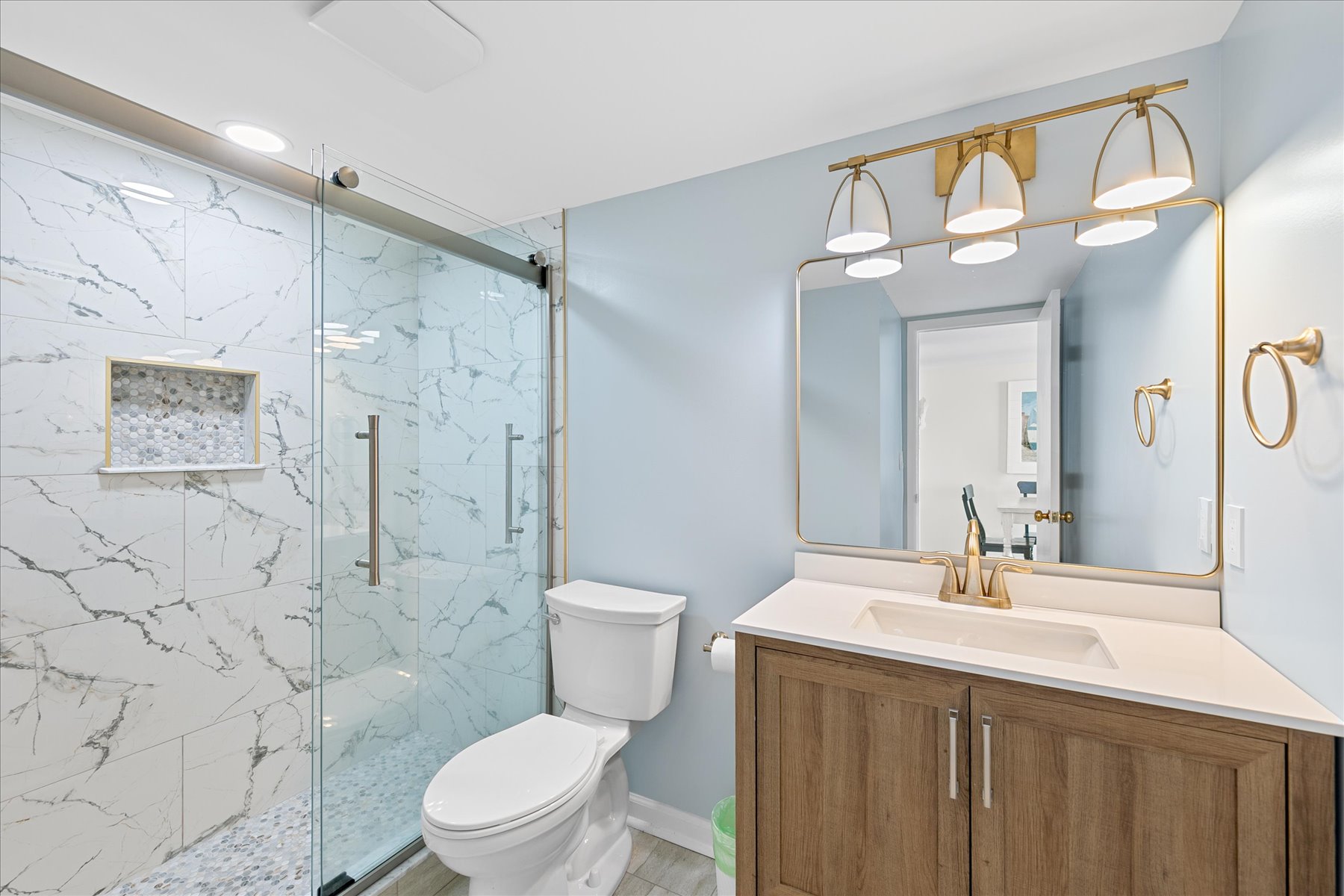 You will feel like your at the Spa in this newly updated Full Bath!