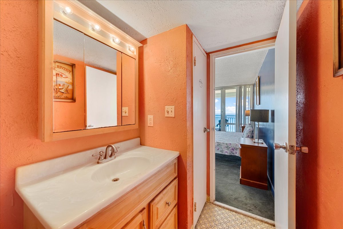 The Perfect Space to freshen up before a night out in the town!