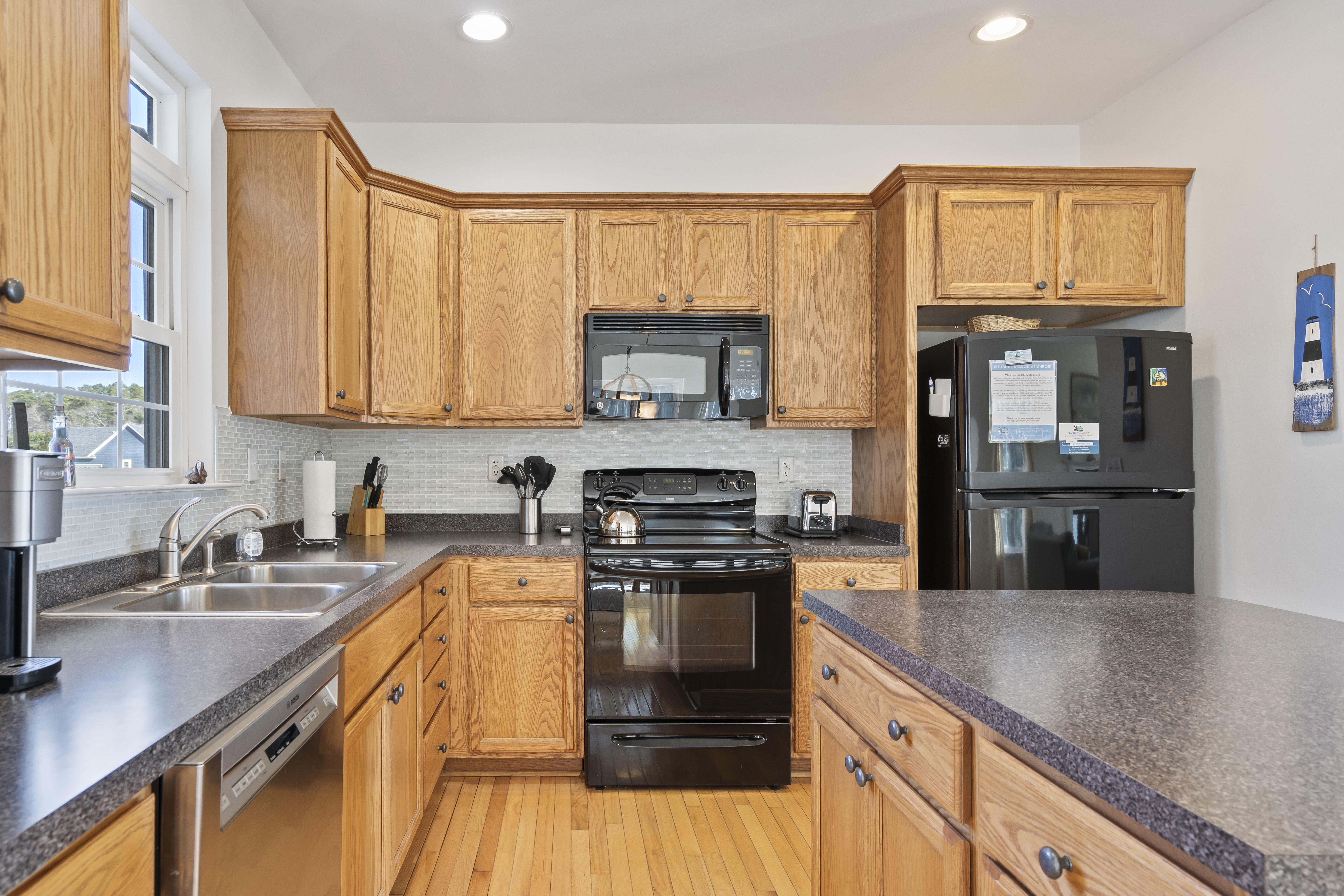 Stocked with everything you need to make mealtimes a Bay Breeze.