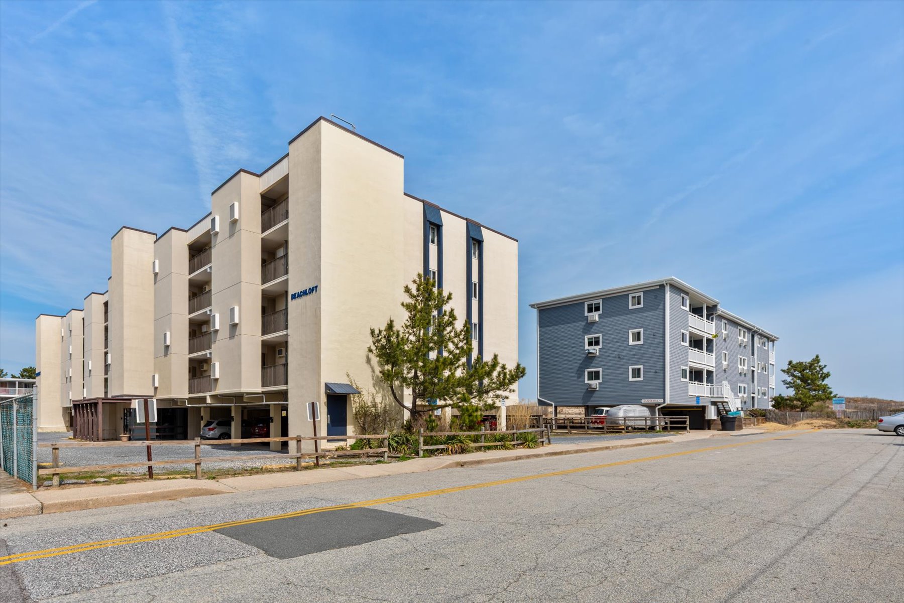 Beach Loft Building.