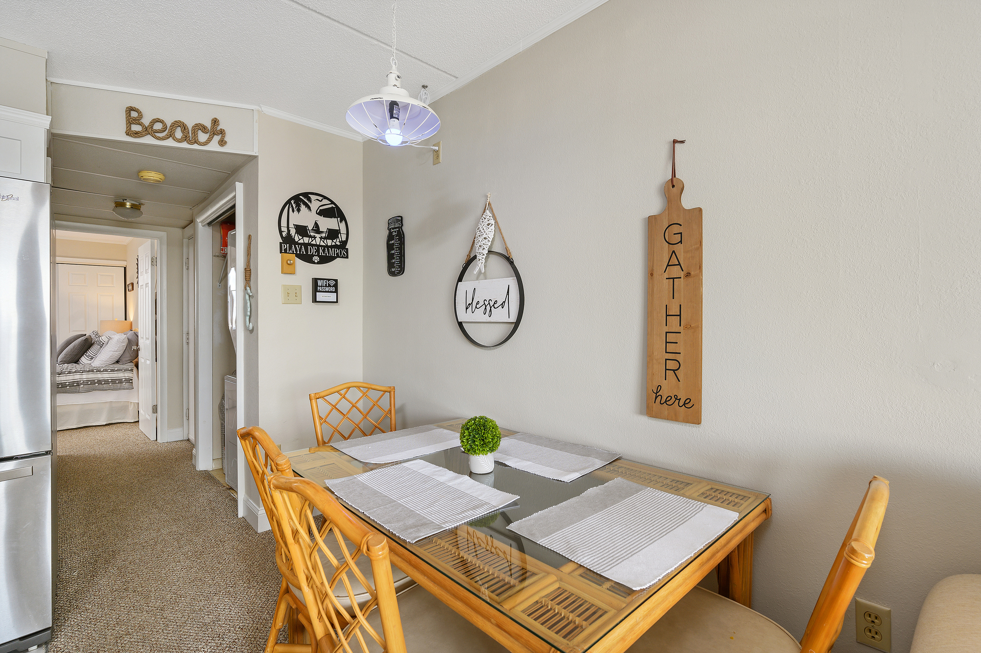 Dining table for 4 as well as seating at the breakfast bar allows plenty of space to spread out and spend quality time together
