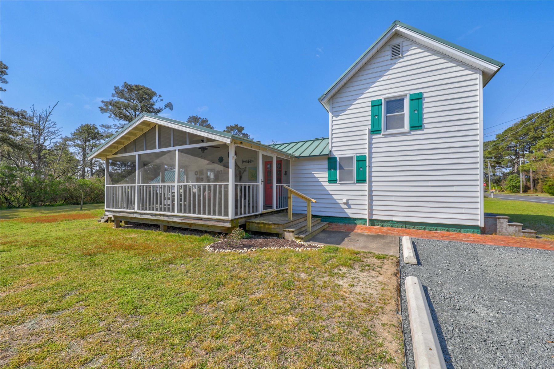 You'll spend hours here just sharing stories and laughs.