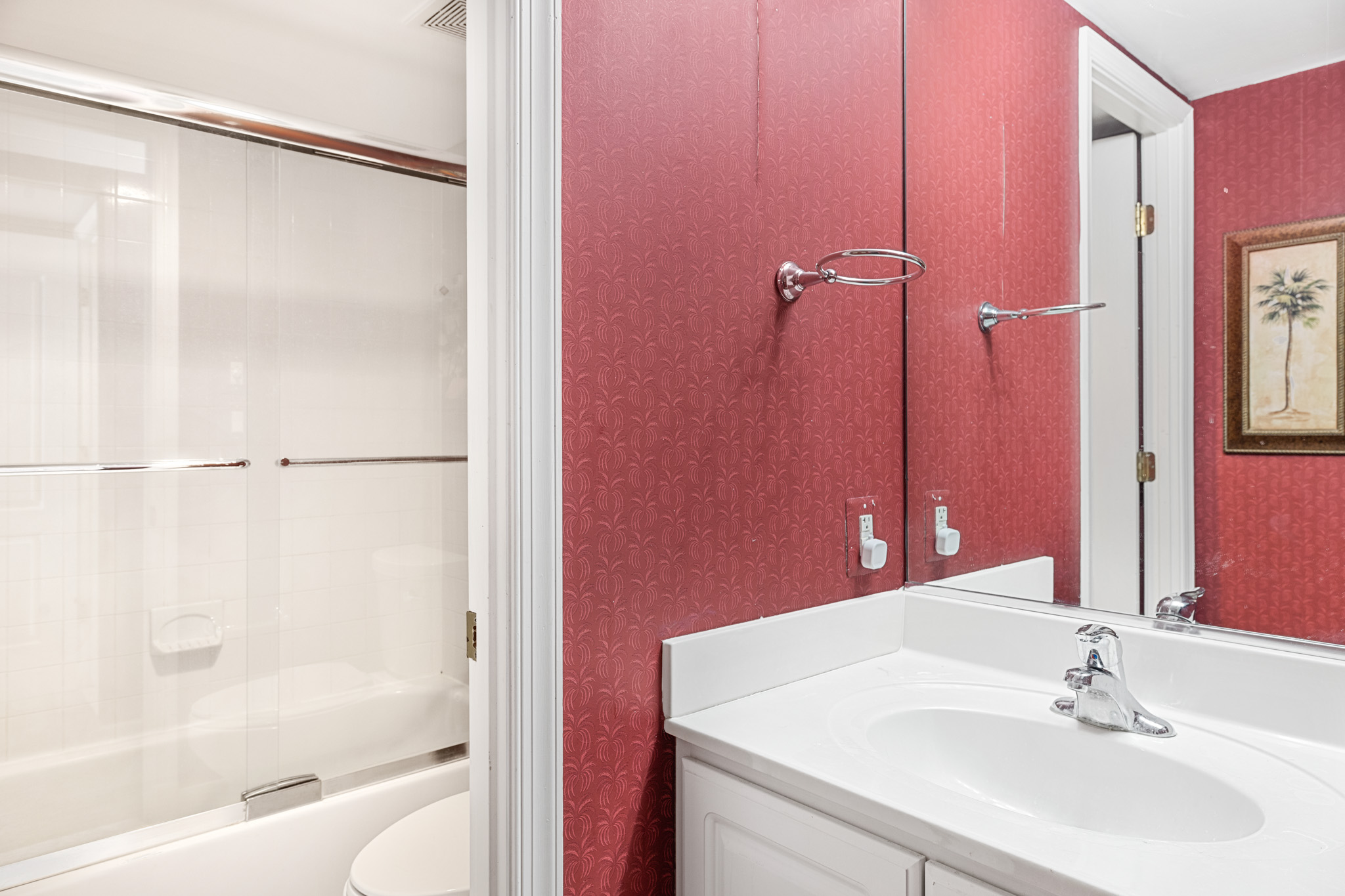 The Primary Bath offers plenty of space to get ready for an evening out!