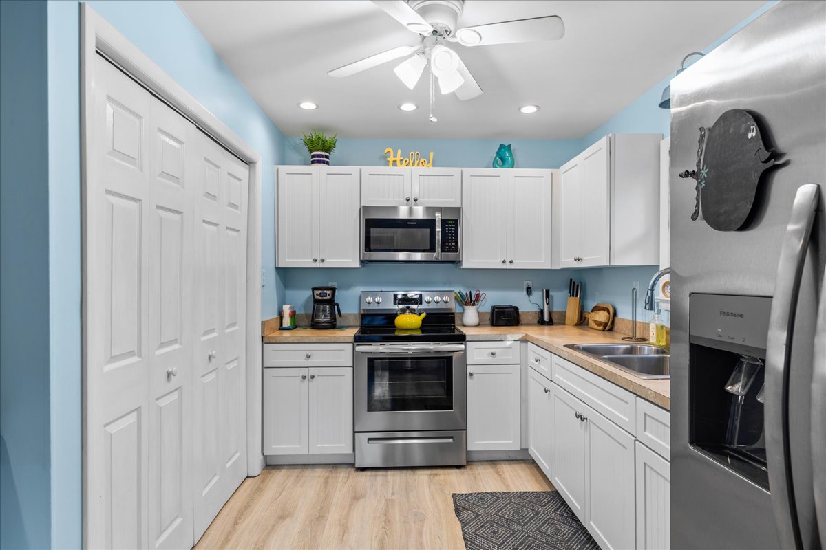 Mealtime will be a bay breeze.