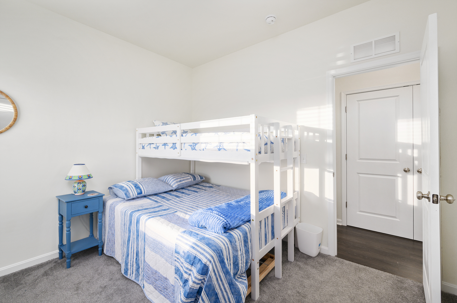 Bedroom 3 sleeps 3 in a Pyramid Bunk.