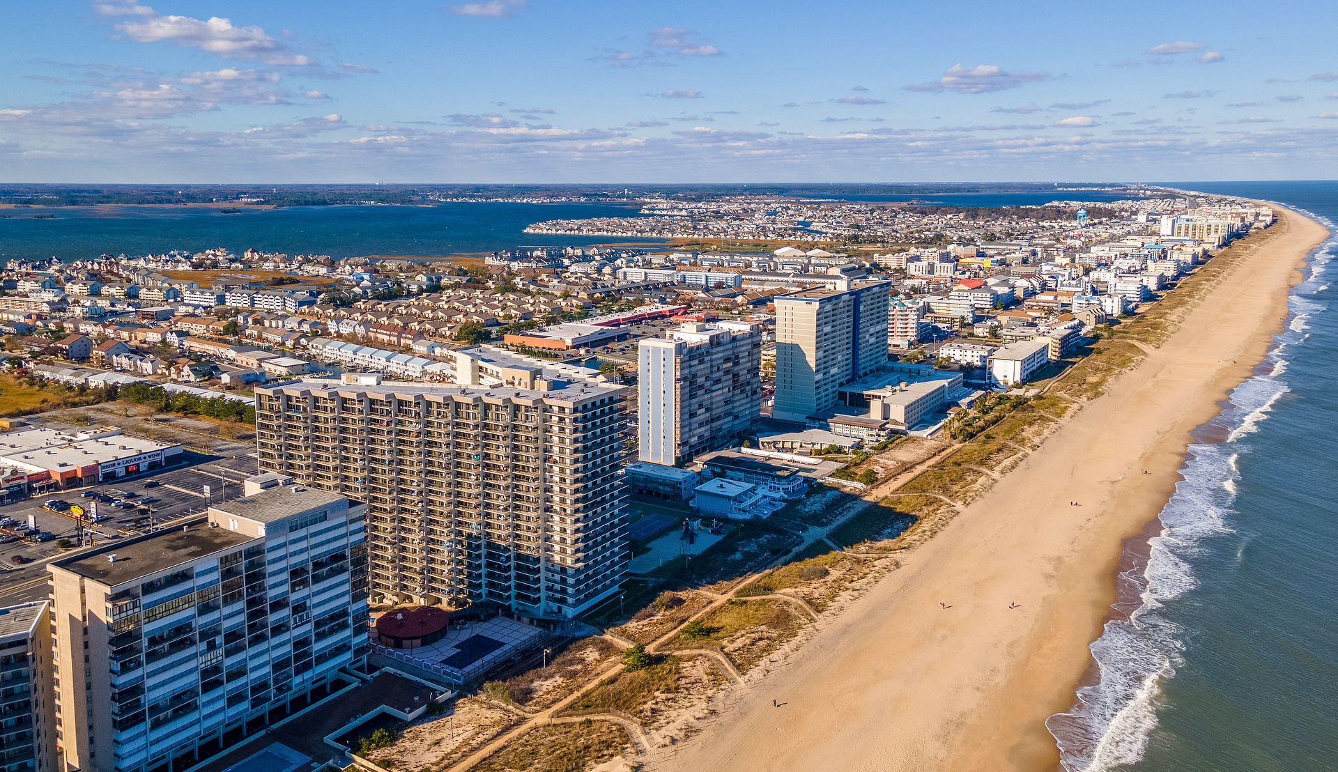 Kick off your flip flops & enjoy all the amenities Sea Watch has to offer!