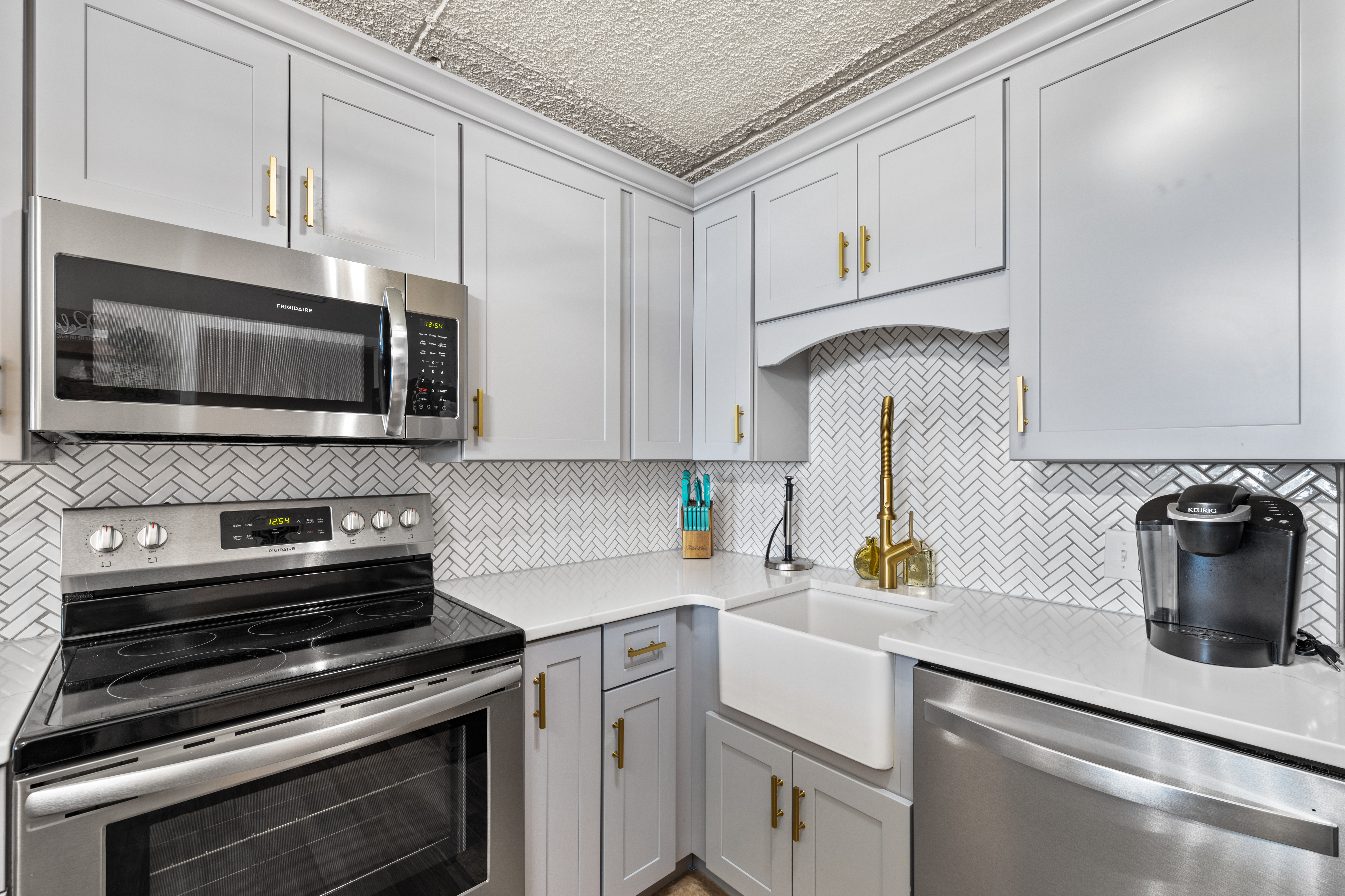 Everything you need to whip up your Families favorite Beach snacks.