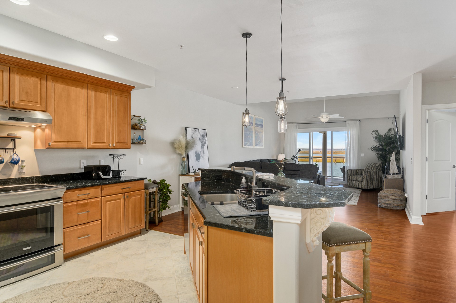 Nauti Girl even allows you to bring your family dog!