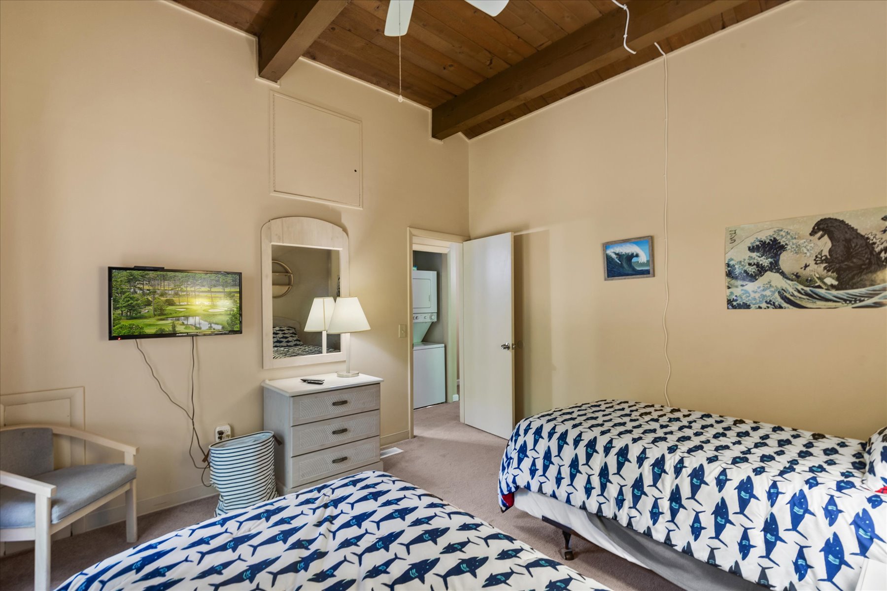 Enjoy the simple pleasures of the Flatt Screen TV.