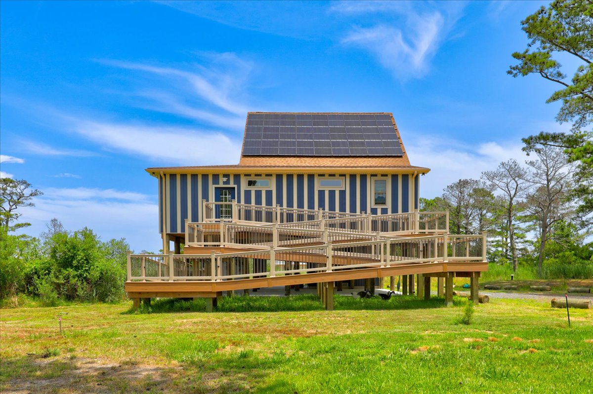 Convenient ramp is easy on everyone in your family.