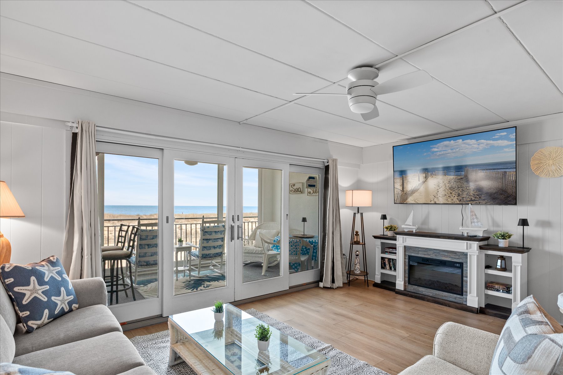 Plenty of space to relax in this spacious living room.